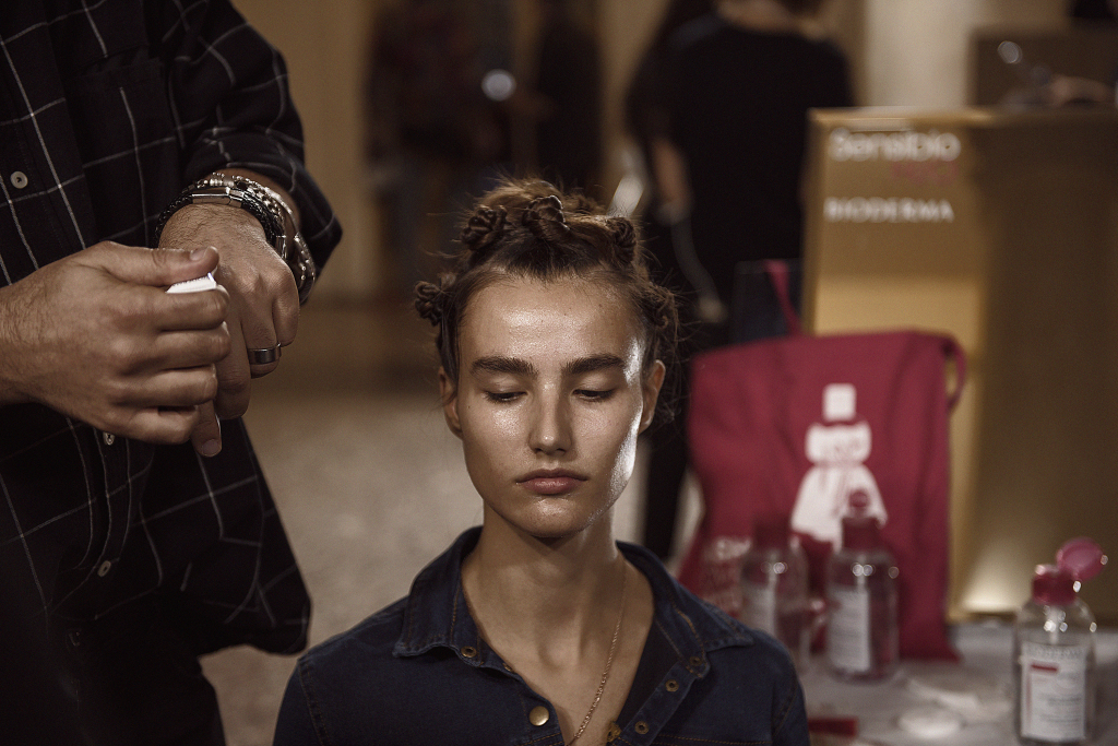 #MFW: Cristiano Burani BACKSTAGE WITH Schwartzkopf